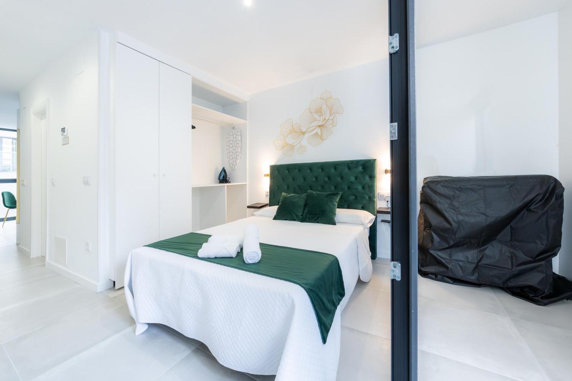 Lemon Apartment & Hotels Bernabeu Мадрид Екстериор снимка