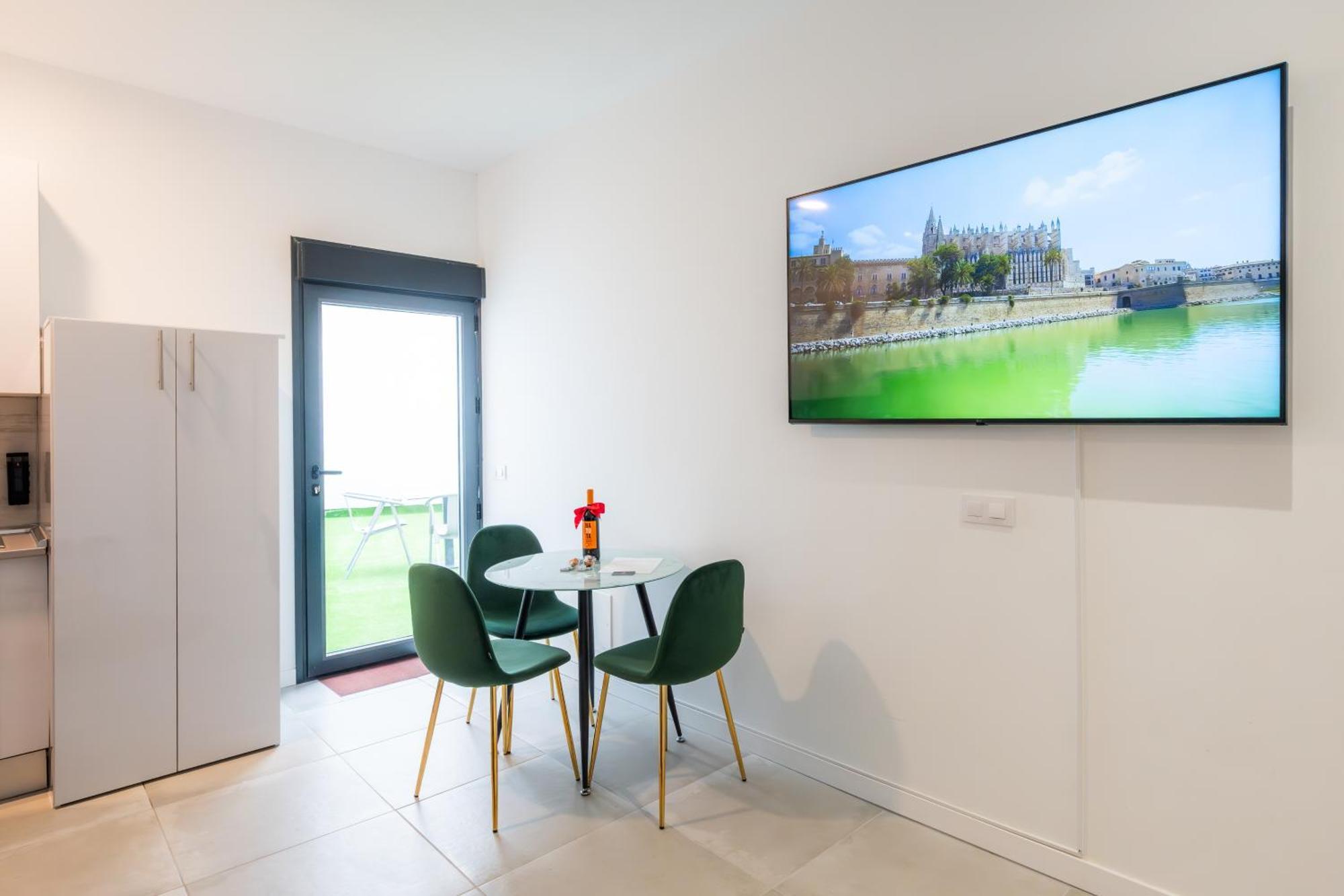 Lemon Apartment & Hotels Bernabeu Мадрид Екстериор снимка