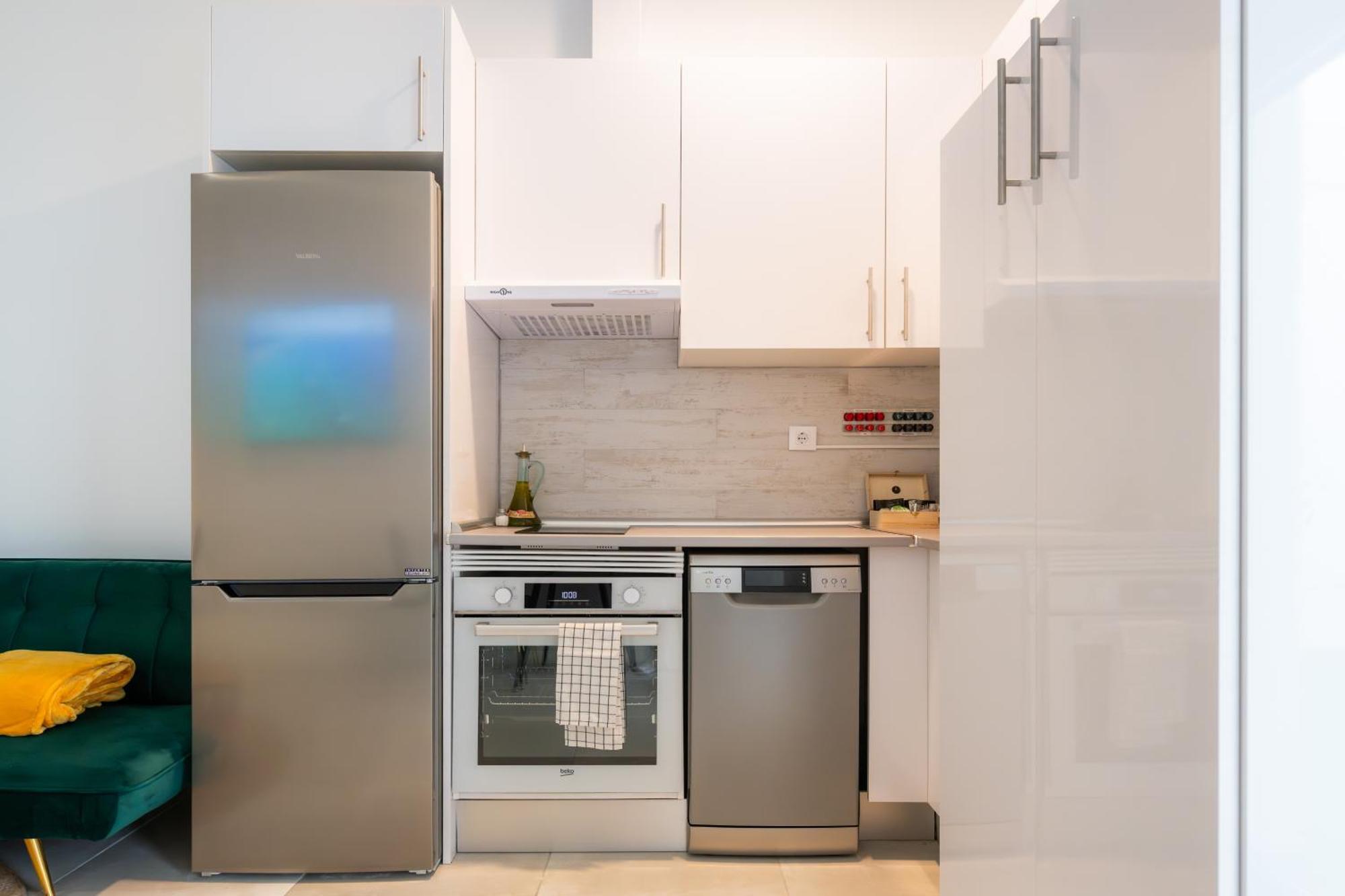 Lemon Apartment & Hotels Bernabeu Мадрид Екстериор снимка